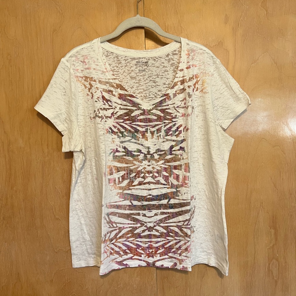 1X Daisy Fuentes tee